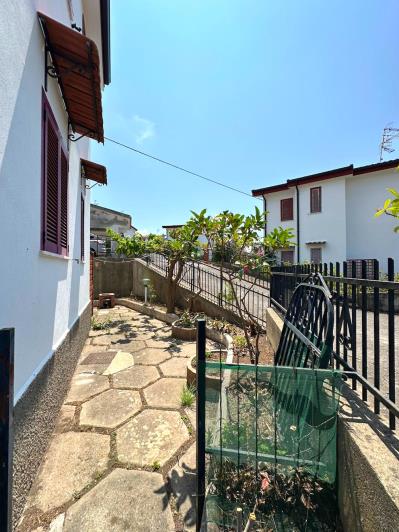 Image No.37-2 Bed Apartment for sale