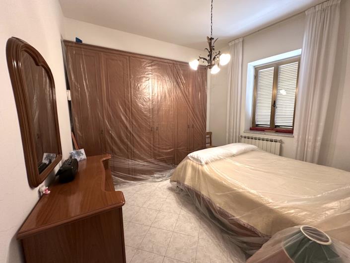 Image No.16-2 Bed House for sale