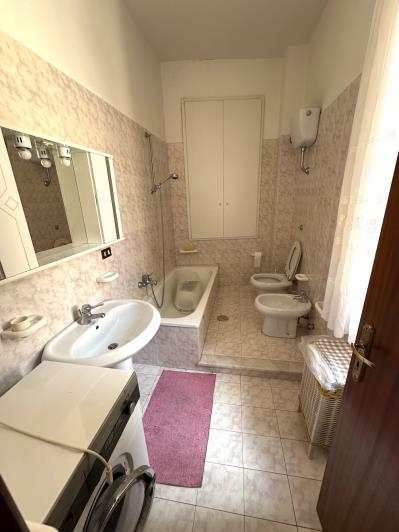 Image No.24-2 Bed House for sale