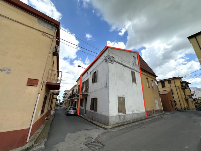 Image No.33-2 Bed House for sale