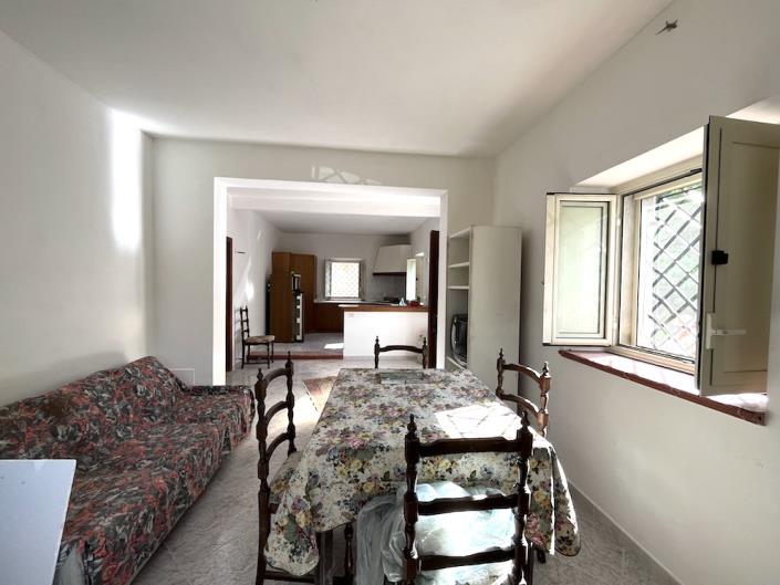 Image No.10-2 Bed Country House for sale