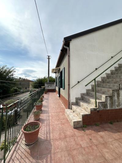 Image No.21-2 Bed Country House for sale