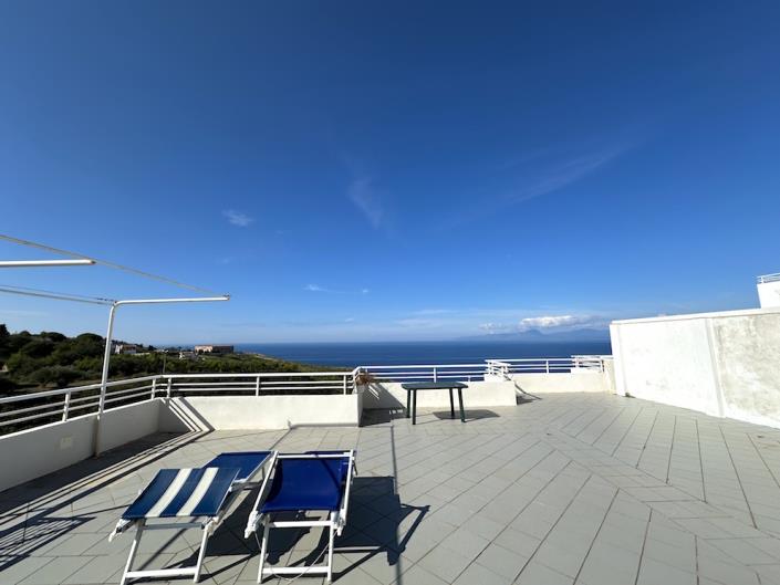 Image No.8-5 Bed Apartment for sale