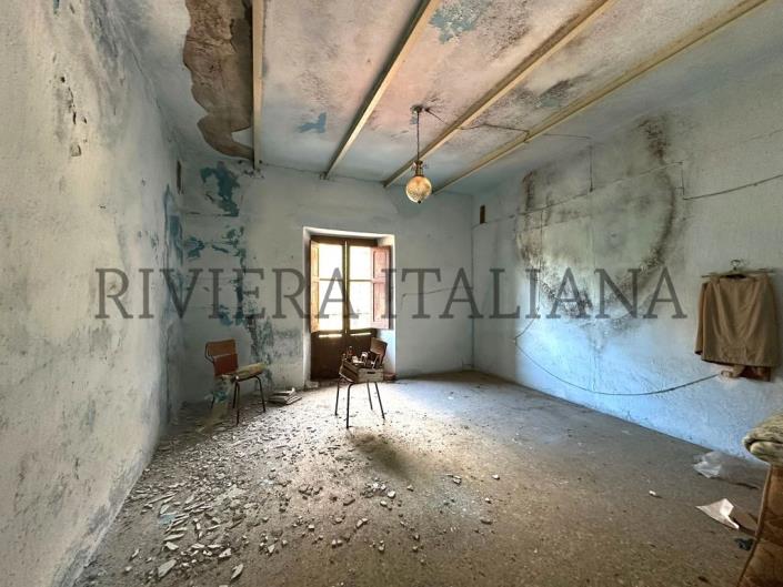 Image No.6-Maison de 6 chambres à vendre à Orsomarso