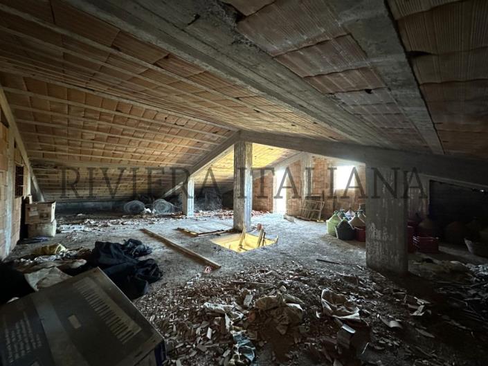 Image No.19-Country Property for sale