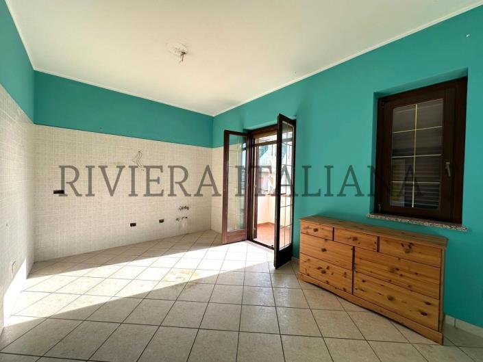 Image No.4-4 Bed Apartment for sale