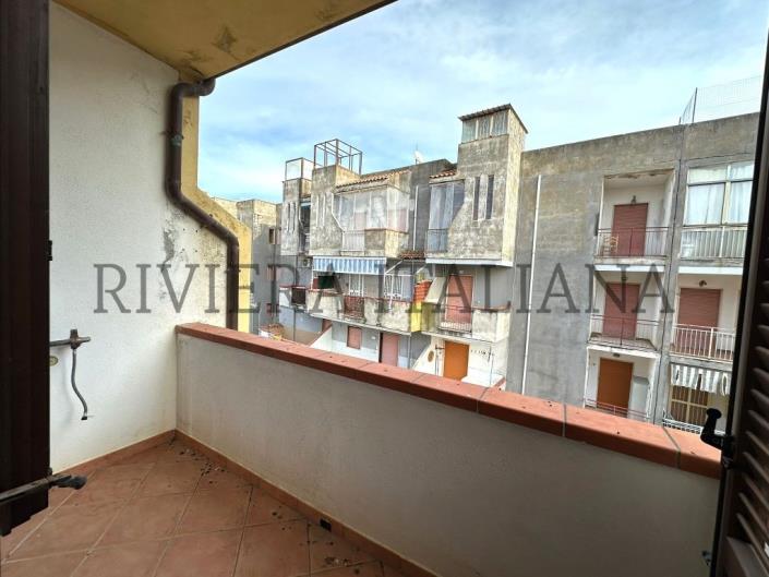 Image No.10-4 Bed Apartment for sale