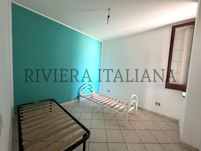 Image No.12-4 Bed Apartment for sale