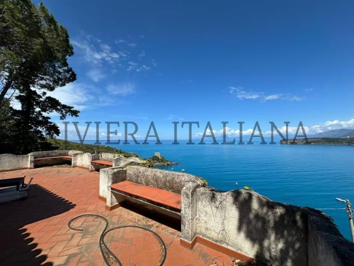Image No.2-Villa / Détaché de 3 chambres à vendre à Scalea