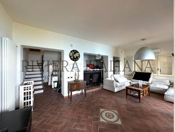 Image No.12-Villa / Détaché de 3 chambres à vendre à Scalea