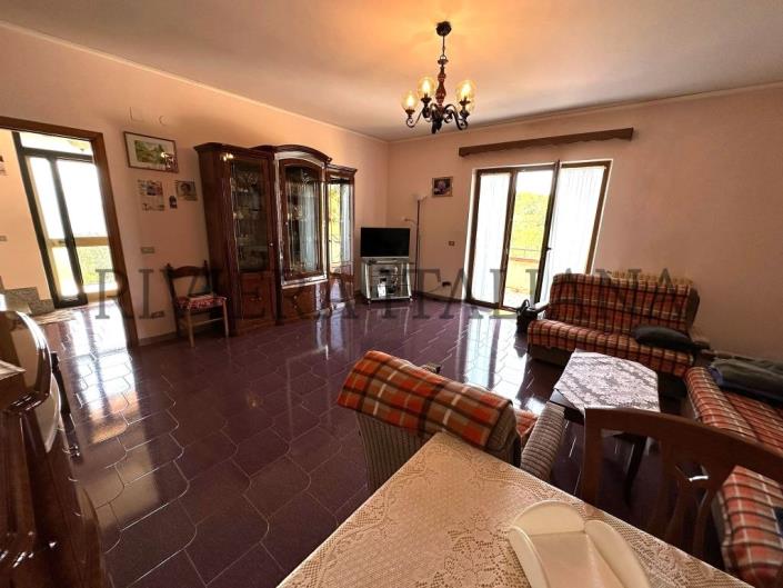 Image No.11-2 Bed House/Villa for sale