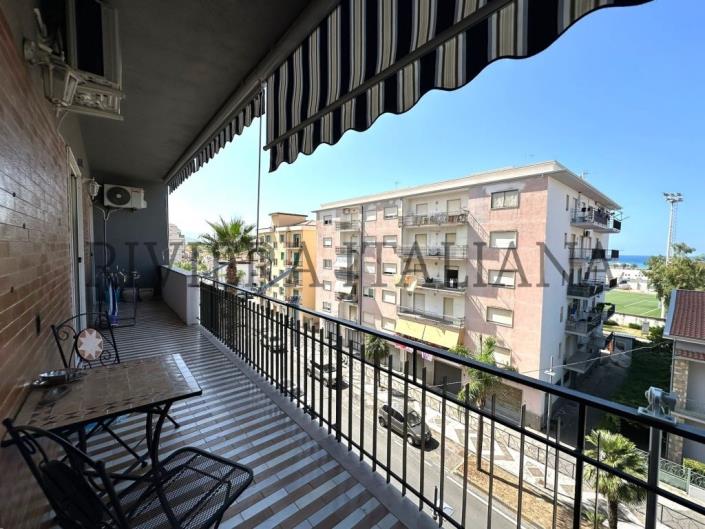 Image No.13-3 Bed Apartment for sale