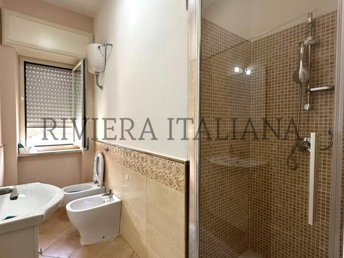 Image No.21-3 Bed Apartment for sale