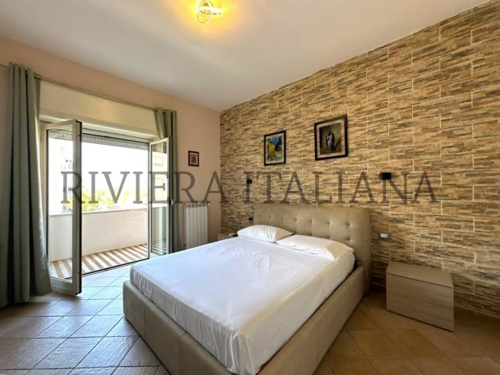Image No.24-3 Bed Apartment for sale