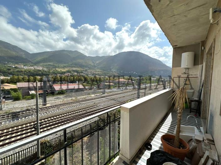 Image No.32-3 Bed Apartment for sale