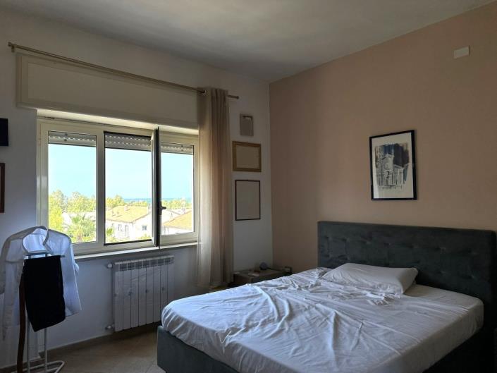 Image No.36-3 Bed Apartment for sale