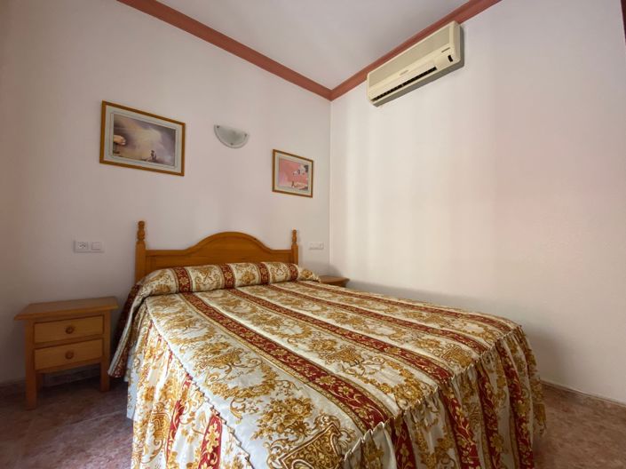 Image No.34-10 Bed Hotel for sale