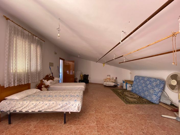 Image No.63-10 Bed Hotel for sale