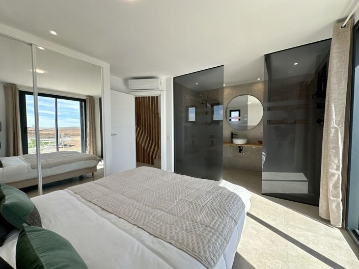 Image No.19-2 Bed Property for sale