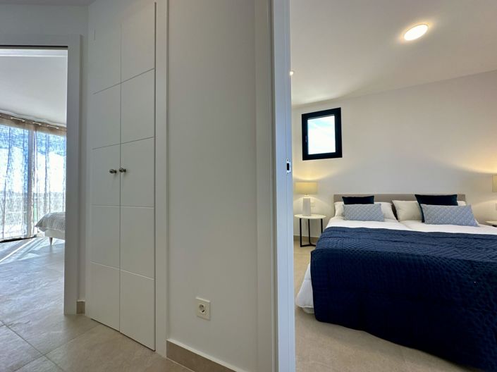 Image No.48-2 Bed Property for sale