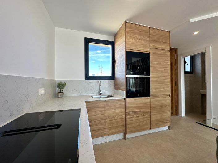 Image No.9-2 Bed Property for sale