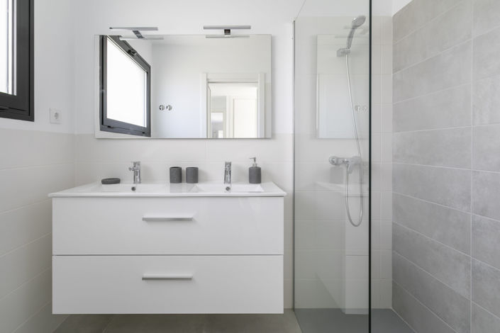 Image No.31-3 Bed Property for sale