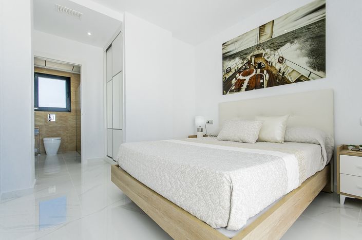 Image No.15-3 Bed Villa for sale