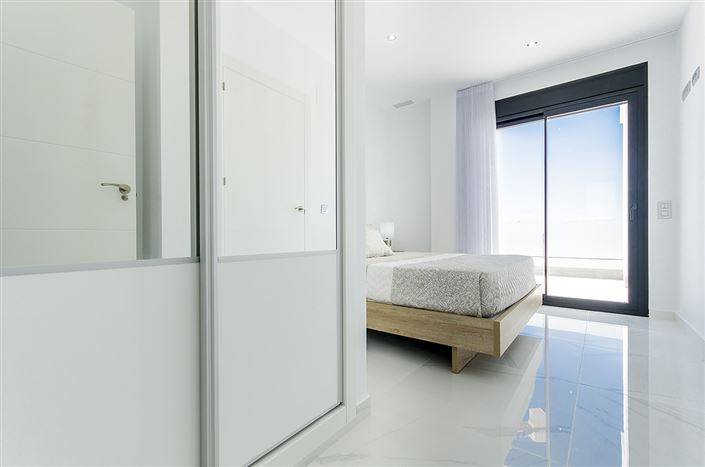 Image No.17-3 Bed Villa for sale