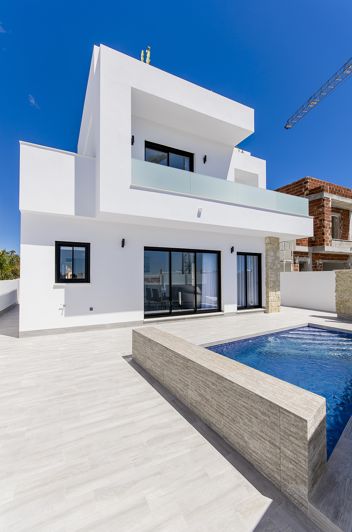 Image No.3-3 Bed Villa for sale