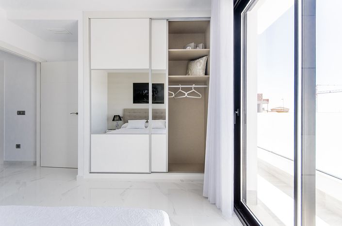 Image No.28-3 Bed Villa for sale