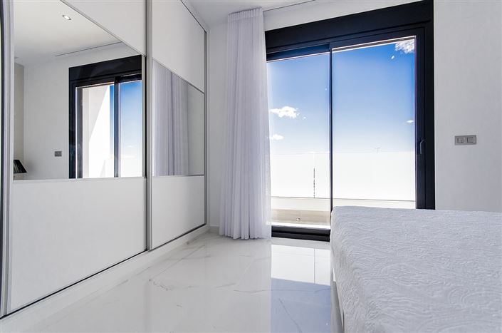 Image No.29-3 Bed Villa for sale