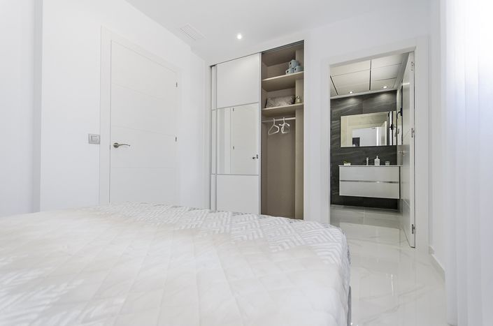 Image No.40-3 Bed Villa for sale