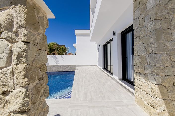 Image No.58-3 Bed Villa for sale