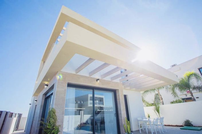 Image No.21-3 Bed Property for sale