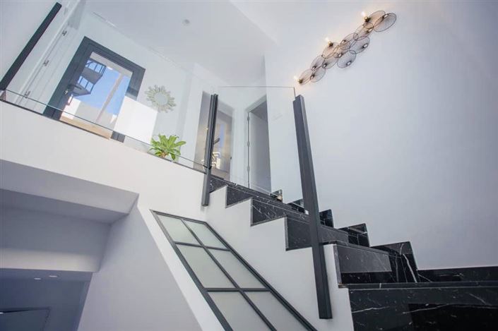 Image No.48-3 Bed Property for sale