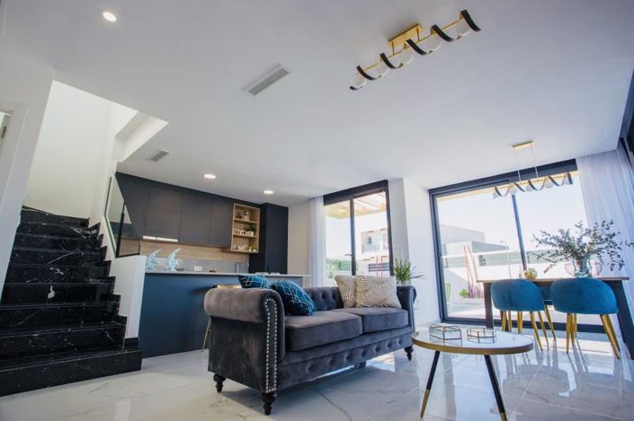 Image No.56-3 Bed Property for sale