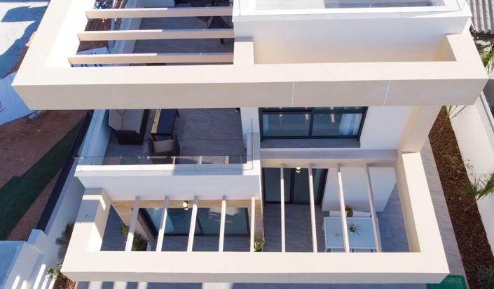 Image No.7-3 Bed Property for sale