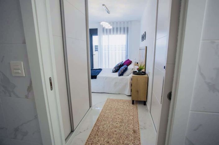 Image No.76-3 Bed Property for sale