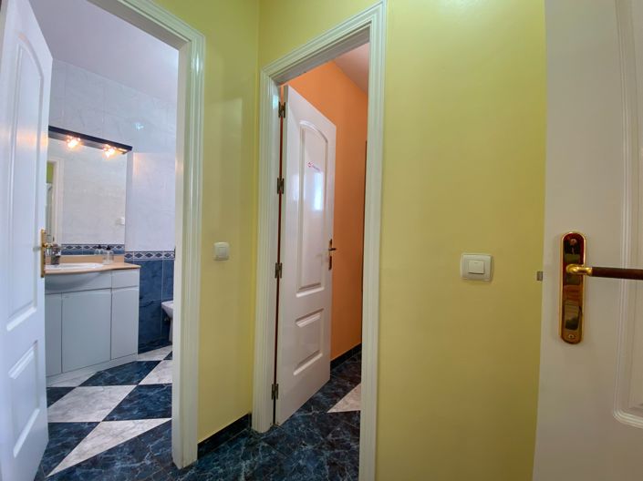 Image No.34-4 Bed Villa for sale