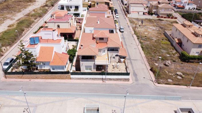 Image No.100-Villa de 4 chambres à vendre à Garrucha