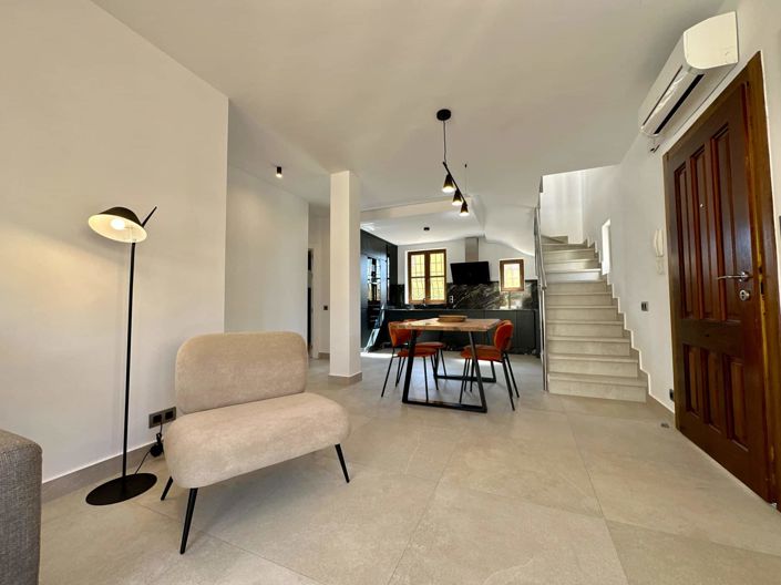 Image No.65-3 Bed Property for sale