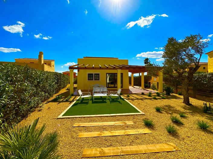 Image No.72-3 Bed Property for sale