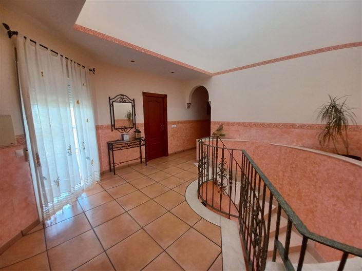 Image No.13-4 Bed Villa for sale