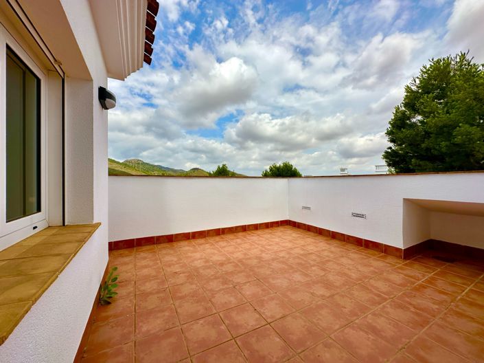 Image No.30-3 Bed Villa for sale