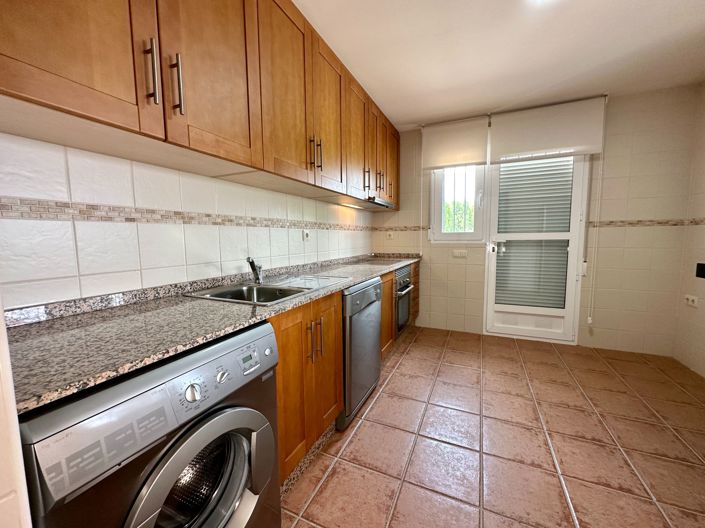 Image No.4-3 Bed Villa for sale