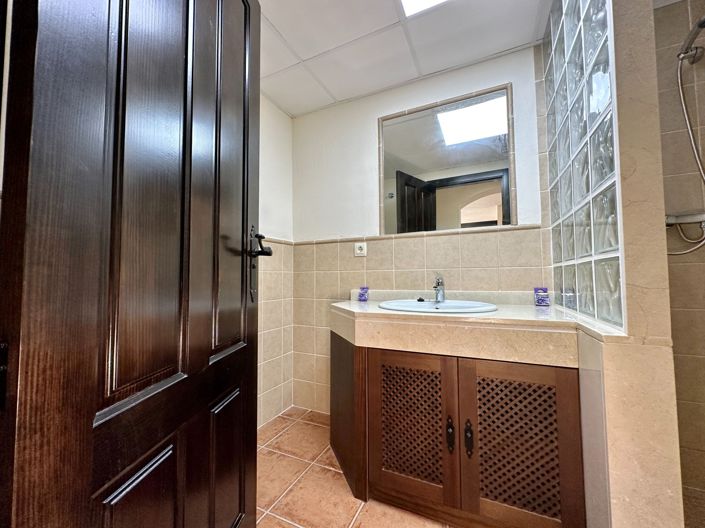 Image No.31-3 Bed Villa for sale