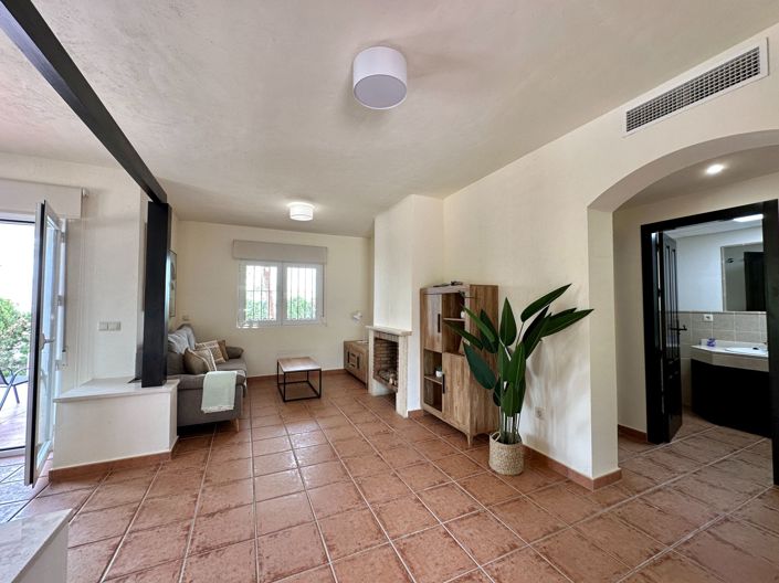 Image No.46-3 Bed Villa for sale