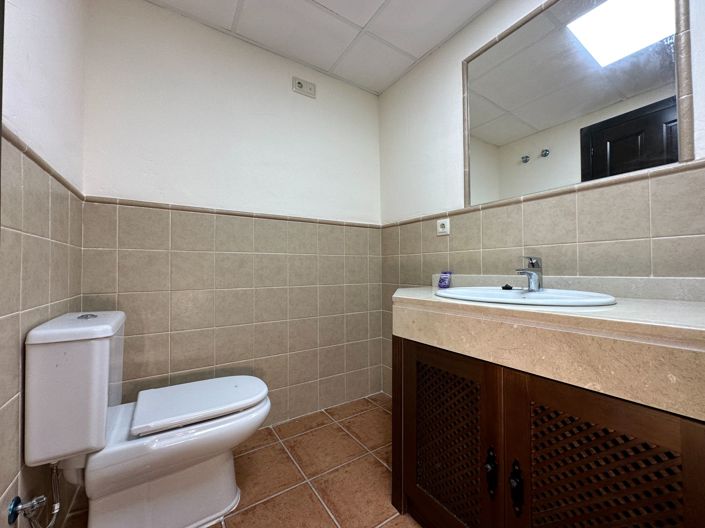 Image No.54-3 Bed Villa for sale