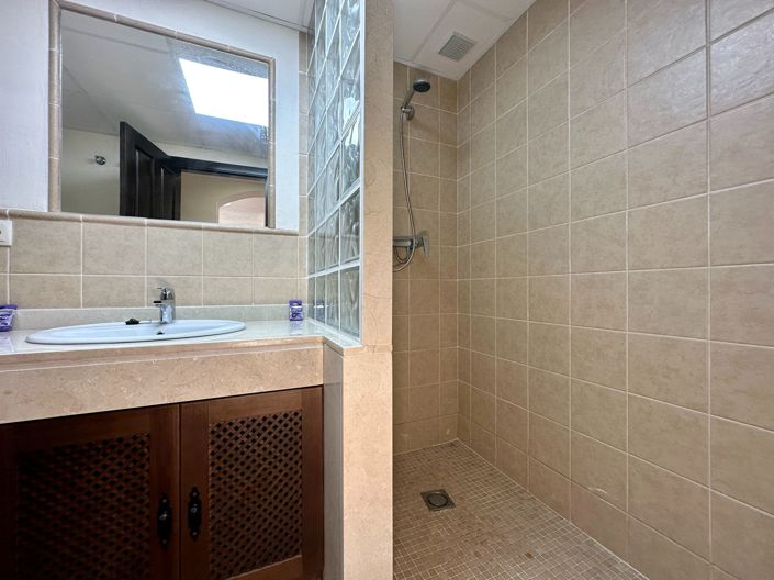 Image No.55-3 Bed Villa for sale