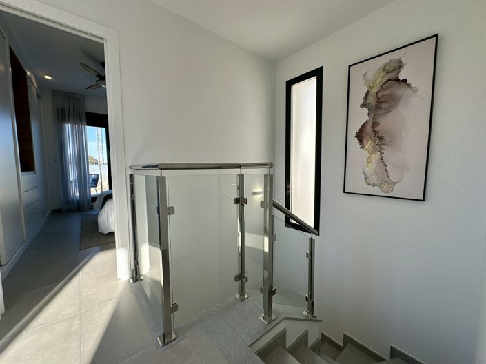 Image No.26-3 Bed Villa for sale